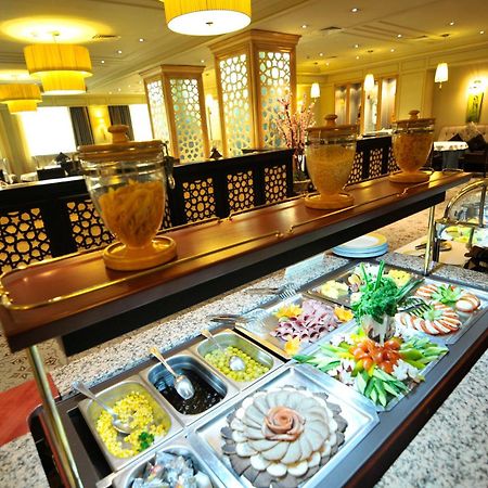 Grand Tien Shan Hotel Almaty Restaurant bilde