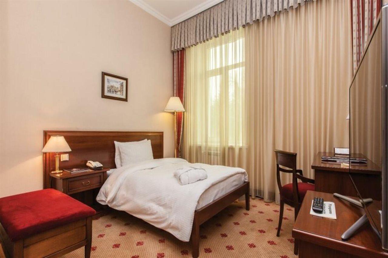 Grand Tien Shan Hotel Almaty Eksteriør bilde