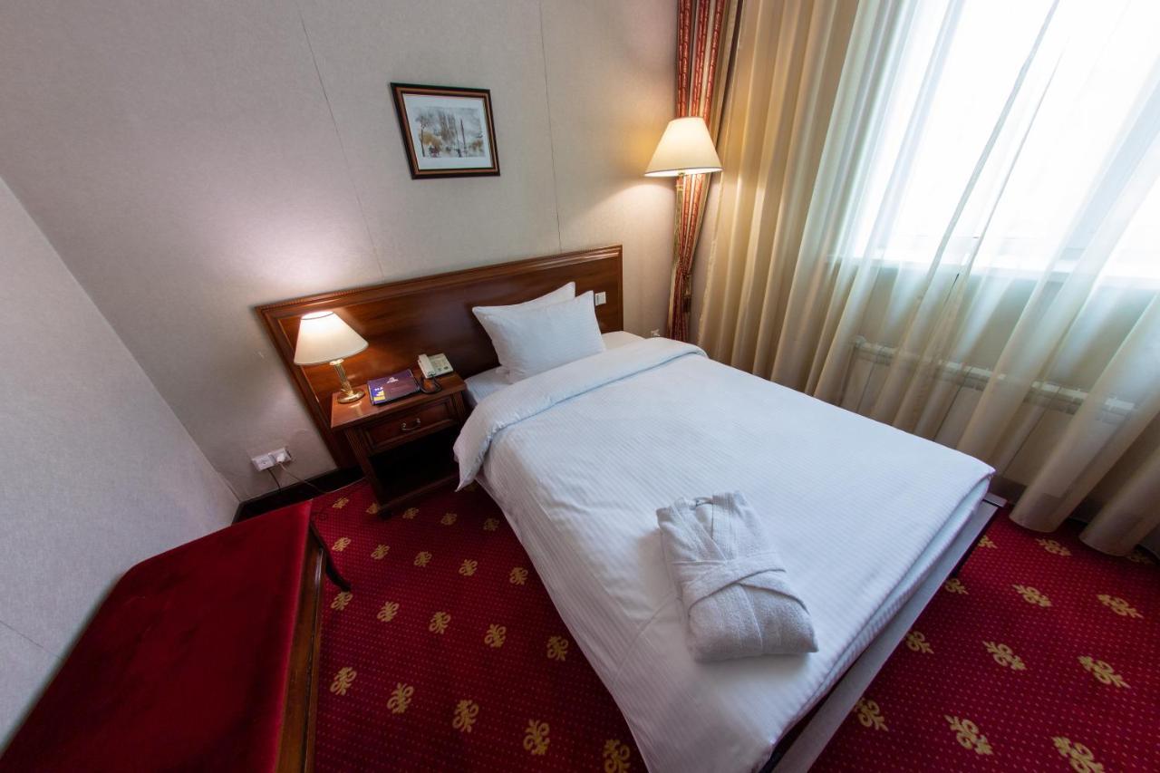 Grand Tien Shan Hotel Almaty Eksteriør bilde