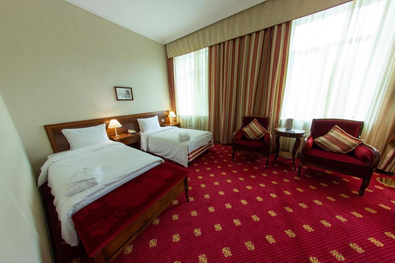 Grand Tien Shan Hotel Almaty Eksteriør bilde