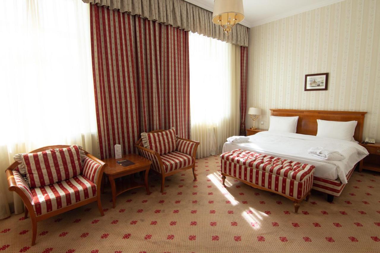 Grand Tien Shan Hotel Almaty Eksteriør bilde