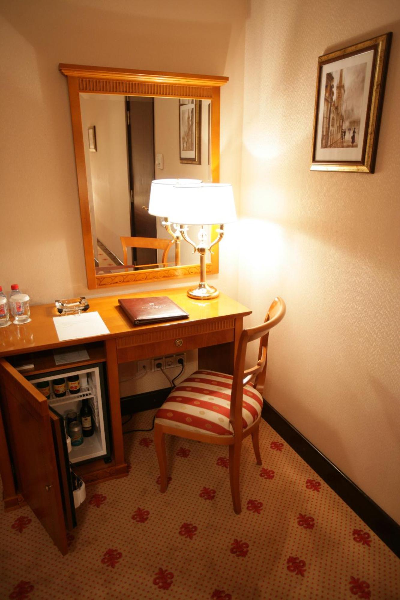 Grand Tien Shan Hotel Almaty Rom bilde