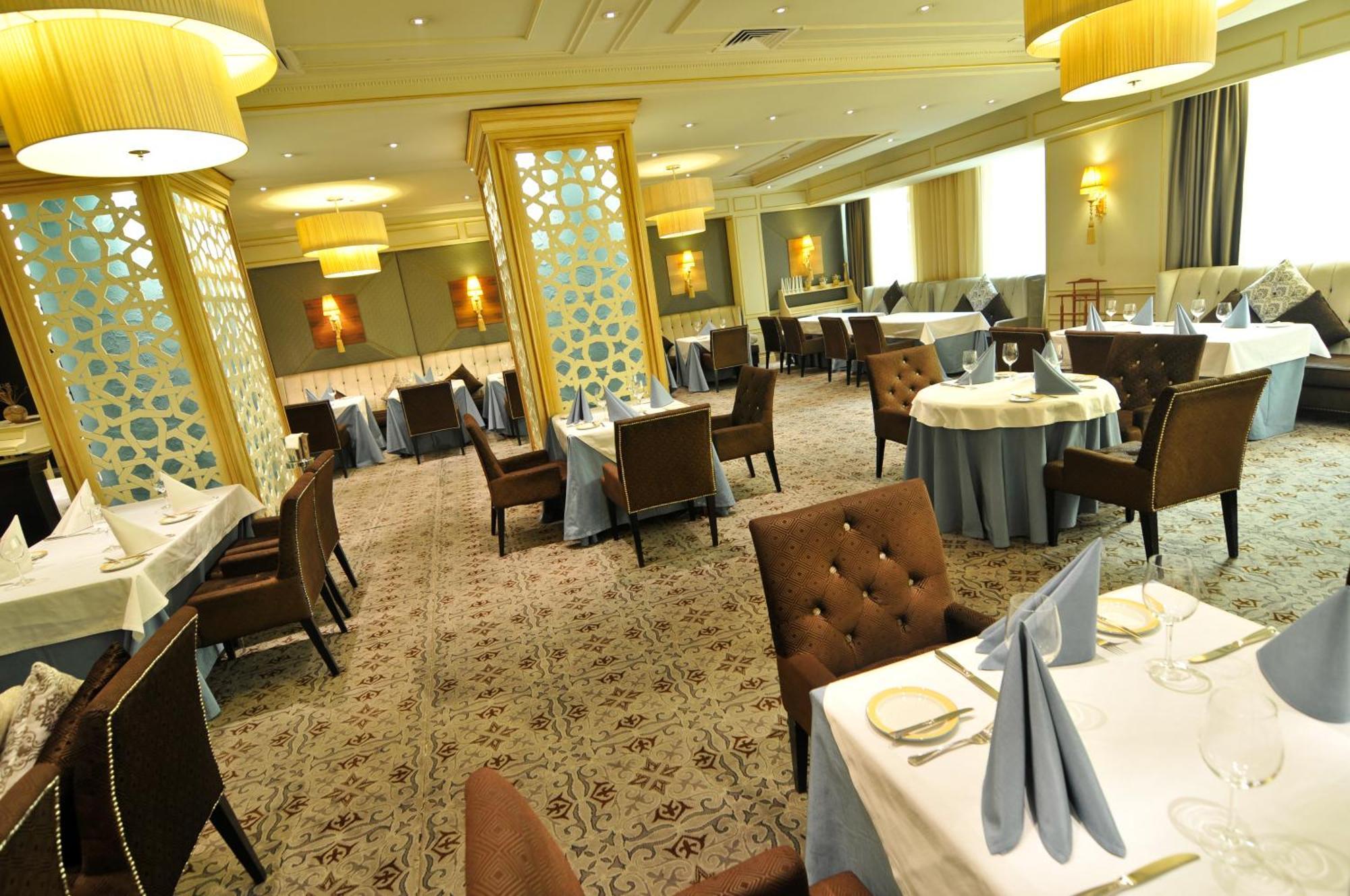 Grand Tien Shan Hotel Almaty Restaurant bilde