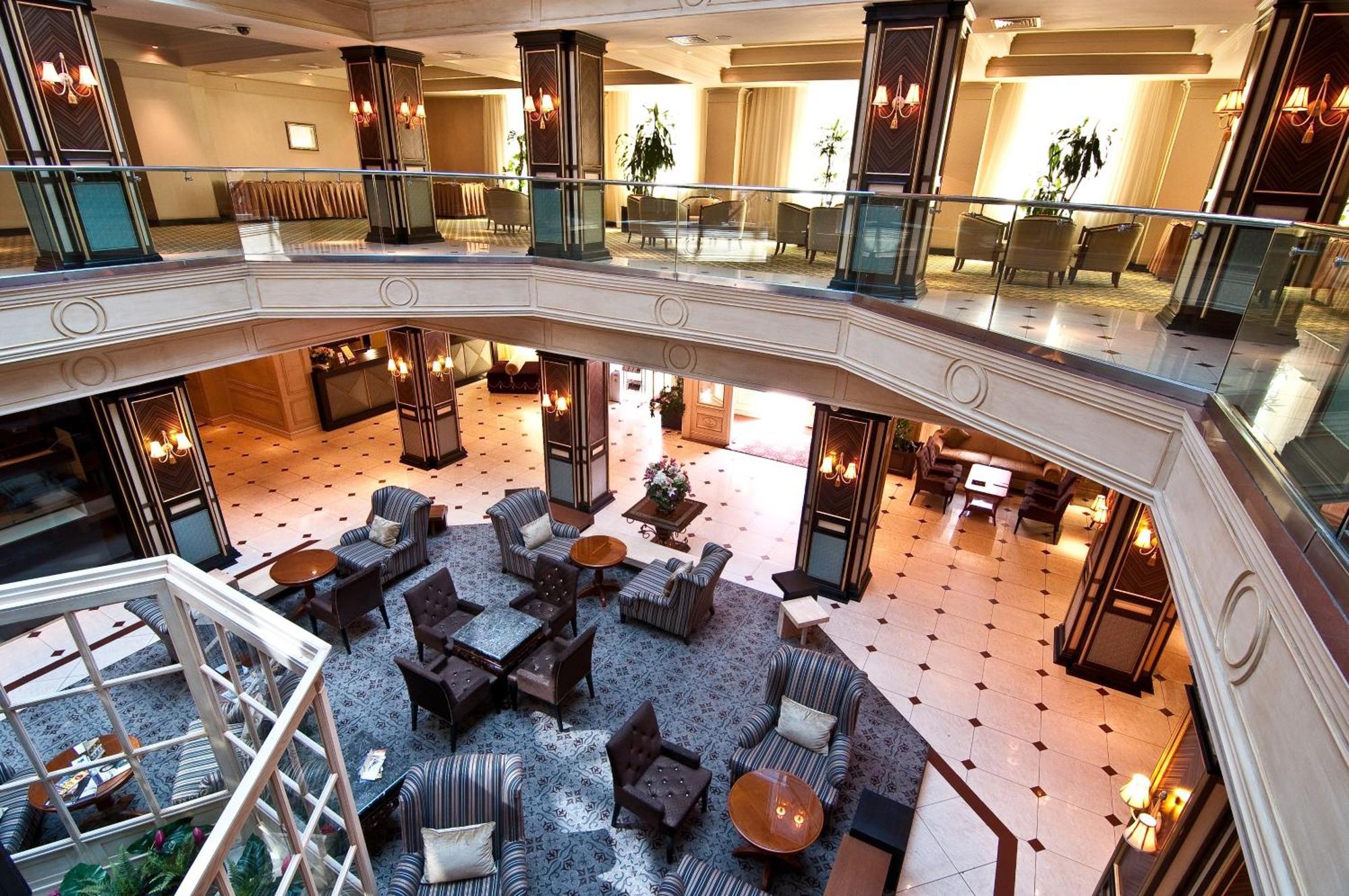 Grand Tien Shan Hotel Almaty Restaurant bilde