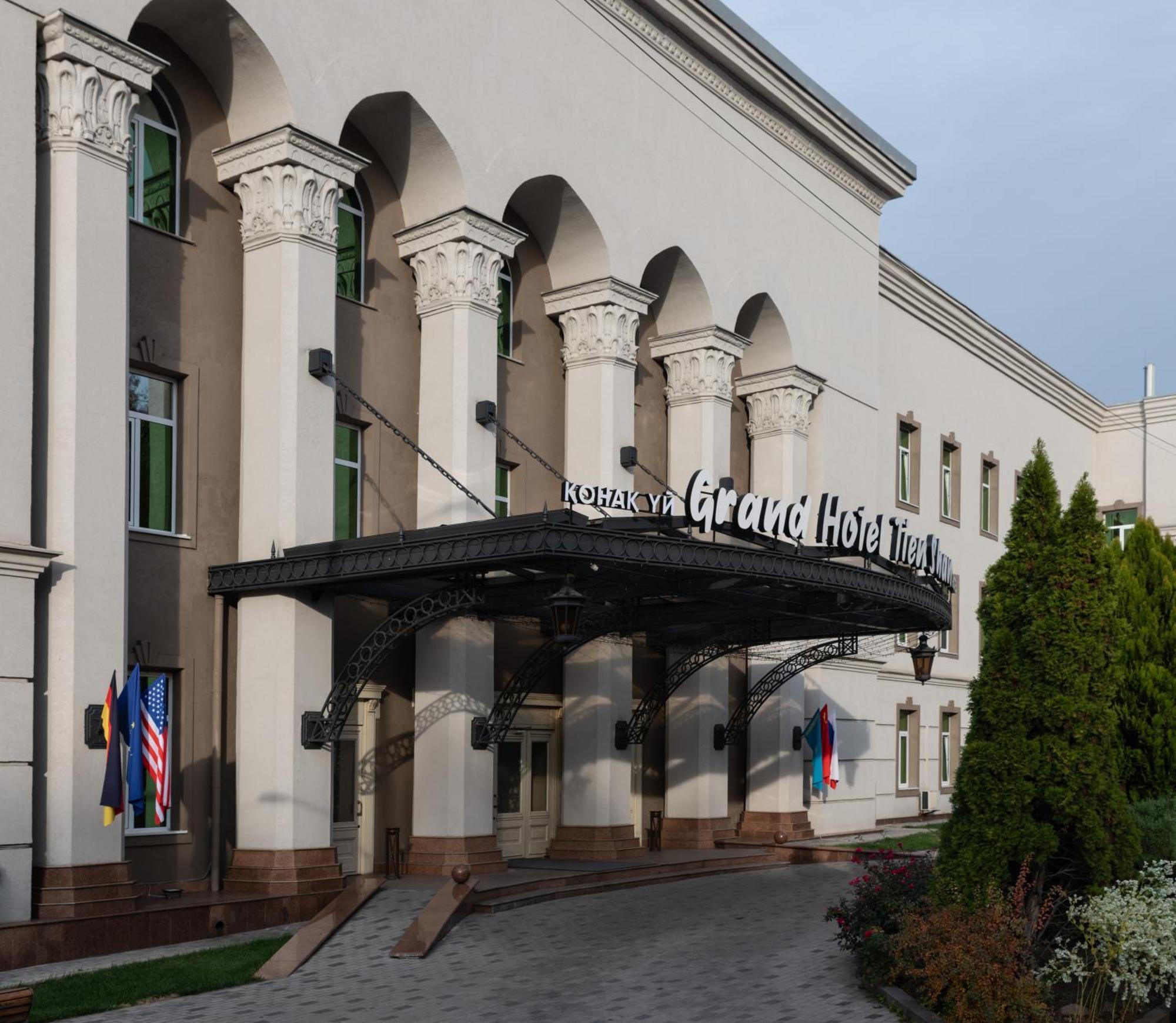 Grand Tien Shan Hotel Almaty Eksteriør bilde